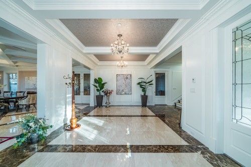 6708 Yew Street, Vancouver, BC 