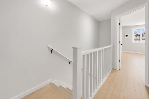 3265 Clermont Mews, Vancouver, BC 