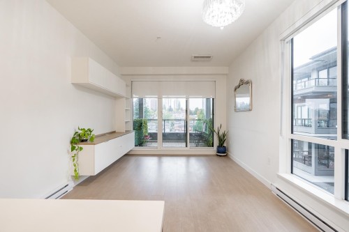 523-7599 15Th Street, Burnaby, BC 