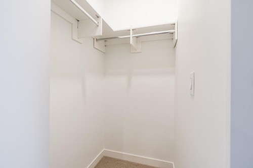 523-7599 15Th Street, Burnaby, BC 