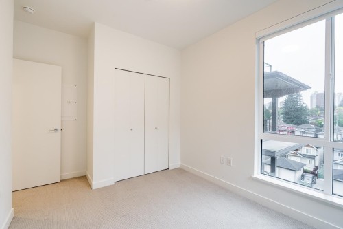 523-7599 15Th Street, Burnaby, BC 