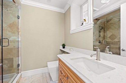 4042 34Th Avenue W, Vancouver, BC 