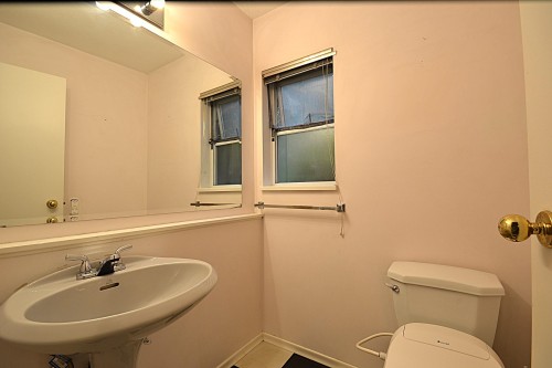 1092 Corona Crescent, Coquitlam, BC 