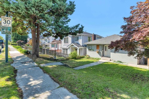 5755 Dumfries Street, Vancouver, BC 