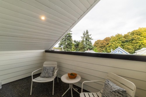 2049 4Th Avenue E, Vancouver, BC 