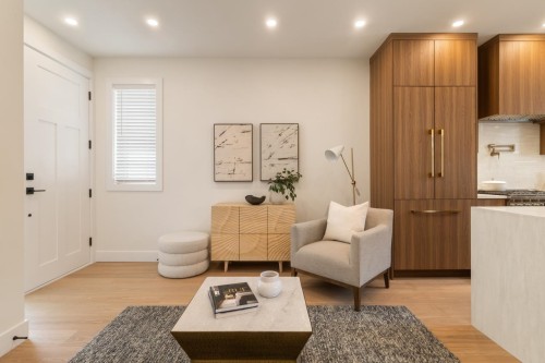 2049 4Th Avenue E, Vancouver, BC 