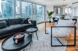 918 Cooperage Way Street  Vancouver, BC V6B 0A7