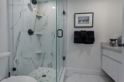 Ph1-140 14Th Street E, North Vancouver, BC 