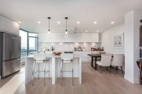 Ph1-140 14Th Street E, North Vancouver, BC 