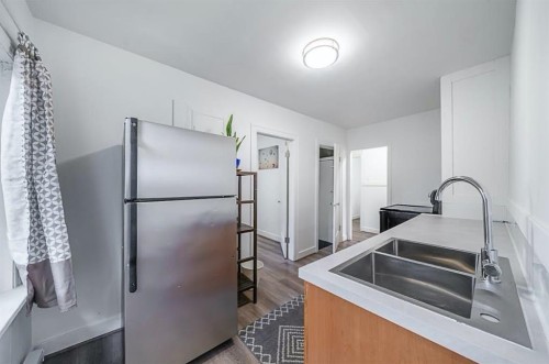 3694 16Th Avenue W, Vancouver, BC 