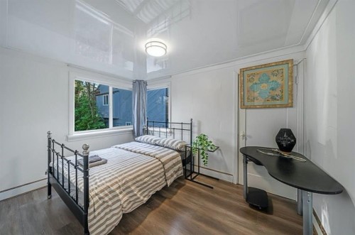 3694 16Th Avenue W, Vancouver, BC 