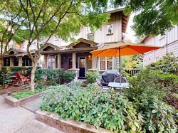 227-15 Sixth Avenue  New Westminster, BC V3L 1T1