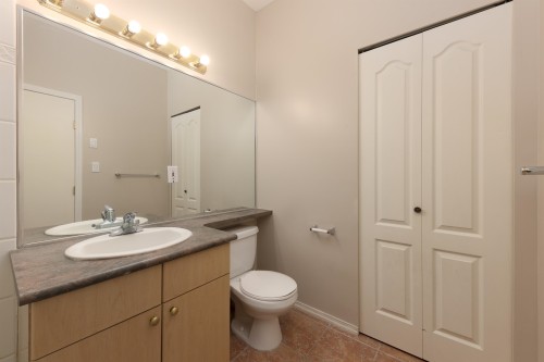 7668 Bennett Road, Richmond, BC 