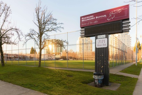 7668 Bennett Road, Richmond, BC 