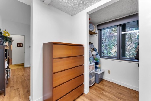 360 Keith Road, West Vancouver, BC 