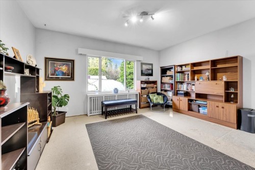 360 Keith Road, West Vancouver, BC 