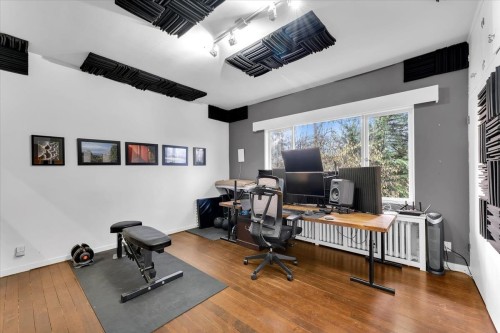 360 Keith Road, West Vancouver, BC 