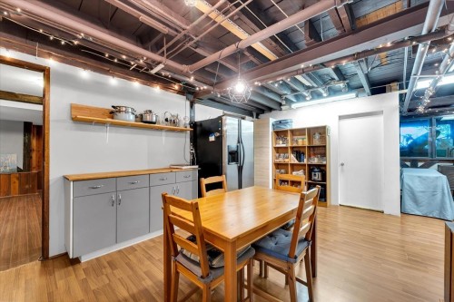 360 Keith Road, West Vancouver, BC 