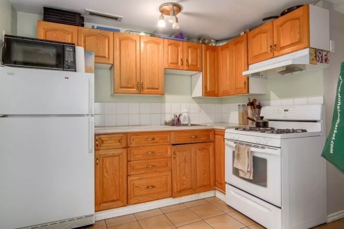 5569 Culloden Street, Vancouver, BC 