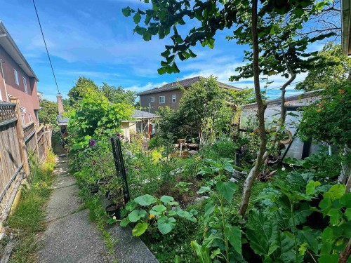 5569 Culloden Street, Vancouver, BC 