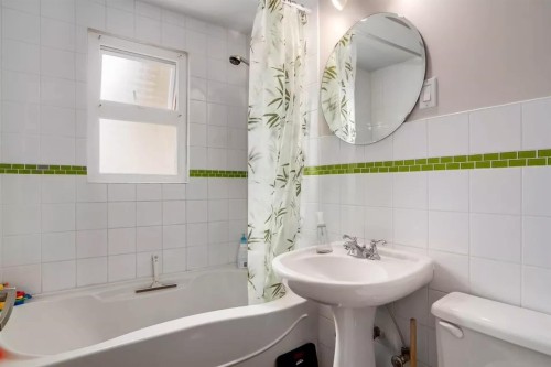 5569 Culloden Street, Vancouver, BC 