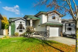 23923 121 Ave Avenue  Maple Ridge, BC V4R 2T7