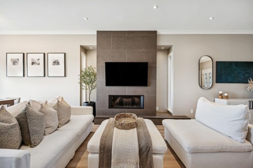 333 Keith Road E, North Vancouver, BC 