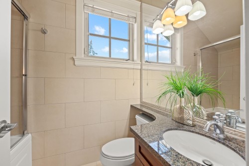 6616 Wiltshire Street, Vancouver, BC 