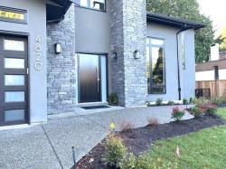 B-4820 7a Avenue  Delta, BC V4M 1R2