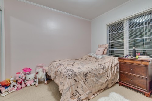 6431 Rosebery Avenue, West Vancouver, BC 