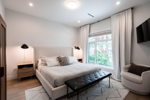 3337 40Th Avenue W, Vancouver, BC 