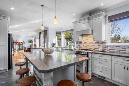 407 Delmont Street, Coquitlam, BC 