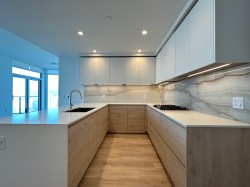 2303-660 Quayside Drive  New Westminster, BC V3M 0P1