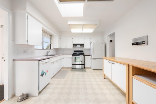 128 Finnigan Street, Coquitlam, BC 