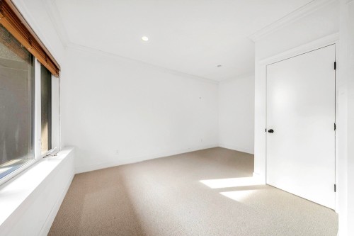 1031 Inglewood Avenue, West Vancouver, BC 