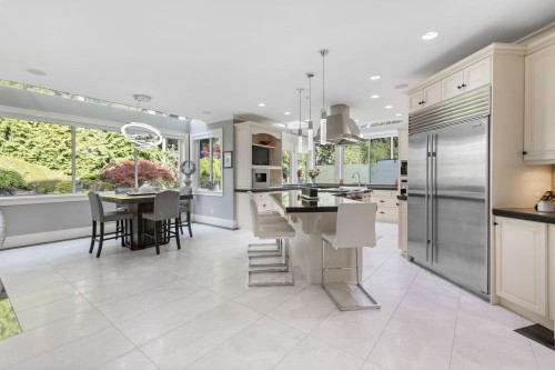 3027 Plateau Boulevard, Coquitlam, BC 