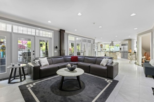 3027 Plateau Boulevard, Coquitlam, BC 