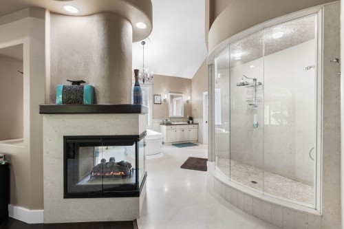 3027 Plateau Boulevard, Coquitlam, BC 