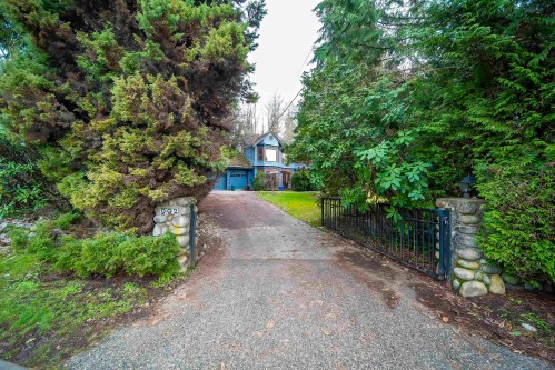 992 3Rd Street, West Vancouver, BC 