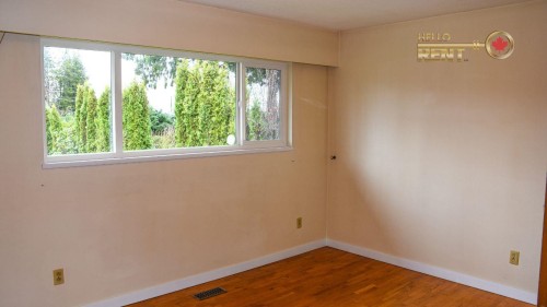 733 16Th Street E, North Vancouver, BC 