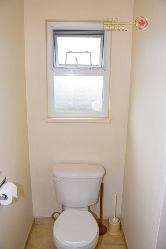 733 16Th Street E, North Vancouver, BC 