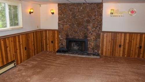 733 16Th Street E, North Vancouver, BC 