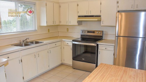 733 16Th Street E, North Vancouver, BC 