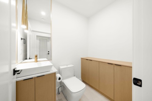 552 58Th Avenue E, Vancouver, BC 