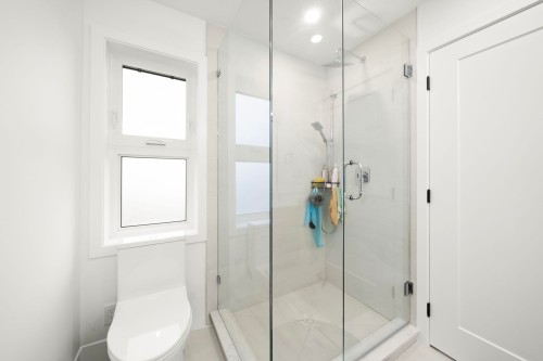 552 58Th Avenue E, Vancouver, BC 