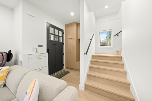 552 58Th Avenue E, Vancouver, BC 