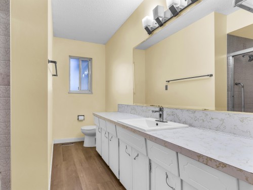 6870 6Th Street, Burnaby, BC 