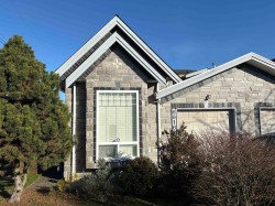 6916 Cunningham Court  Burnaby, BC V5E 0B1