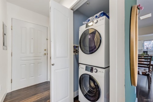 101-202 Mowat Street, New Westminster, BC 