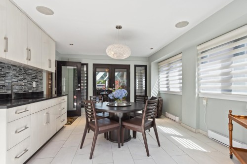 4468 1St Avenue W, Vancouver, BC 